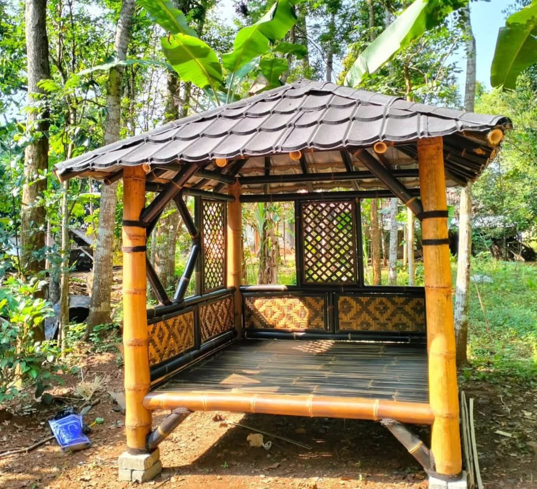 JUAL GASEBO BAMBU TERMURAH DI JOGJA 088228903974